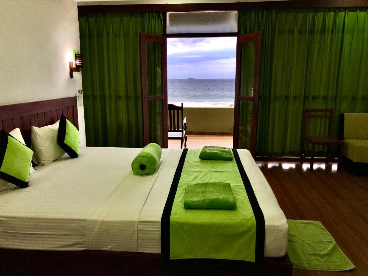 Serenade Beach Hotel Hikkaduwa Ngoại thất bức ảnh